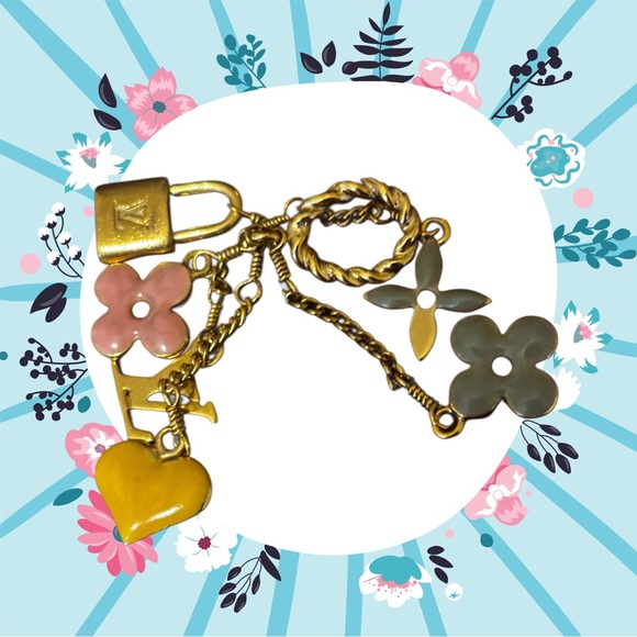 Louis Vuitton Gold and Multicolor Sweet Monogram Bag Charms/Key Holder/Pendant - Picture 4 of 8